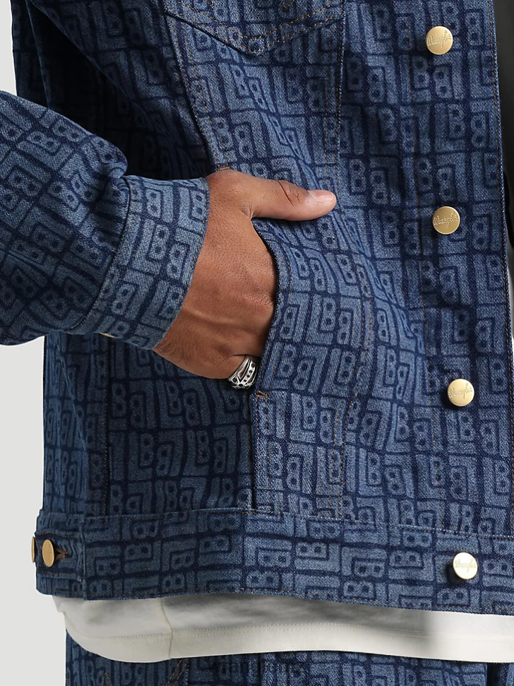 Wrangler Classic Denim Trucker Jacket Dark Wash (10MTJDWDW) Men Clothing DRL6LH611