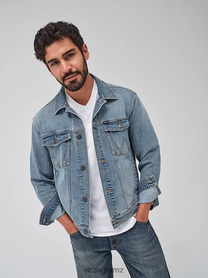 Wrangler Classic Denim Trucker Jacket Vintage Indigo (112323852) Men Clothing DRL6LH612