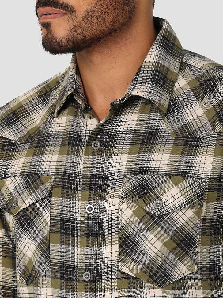 Wrangler Cloud Flannel Free To Stretch Shirt Capulet Olive (112324434) Men Clothing DRL6LH381