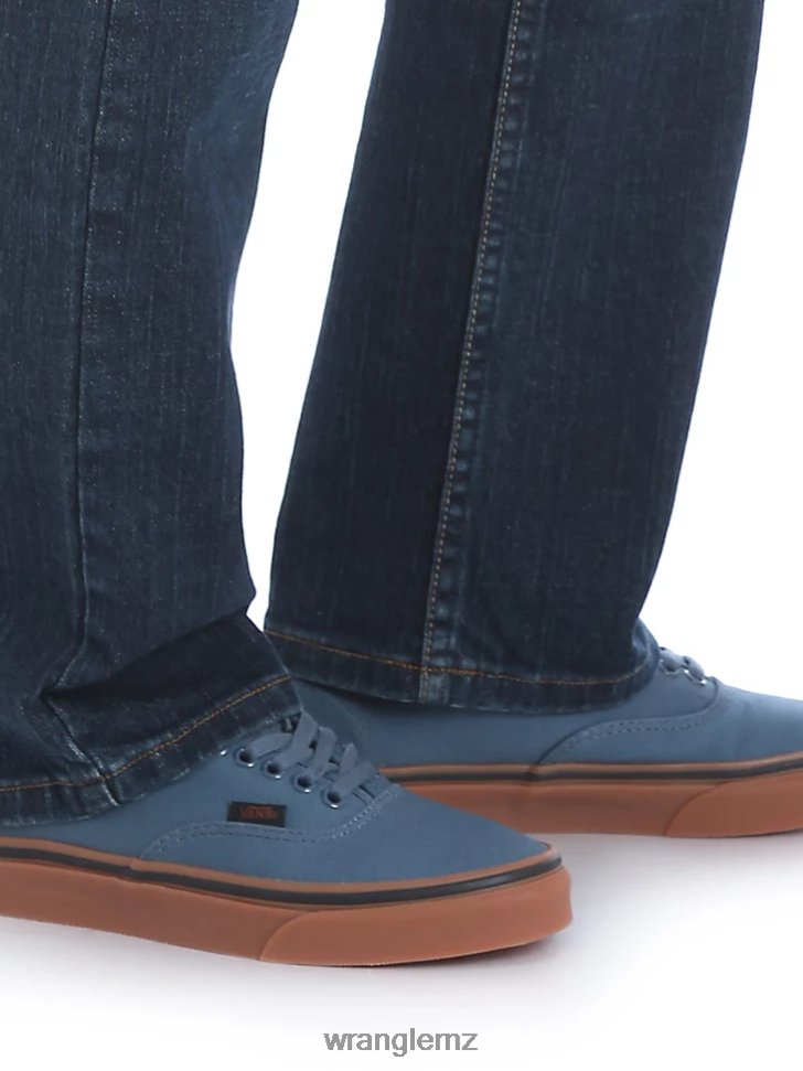 Wrangler Five Star Classic Straight Fit Jean (Husky) Moonlight Blue (5SCHWM2) Boys Clothing DRL6LH972