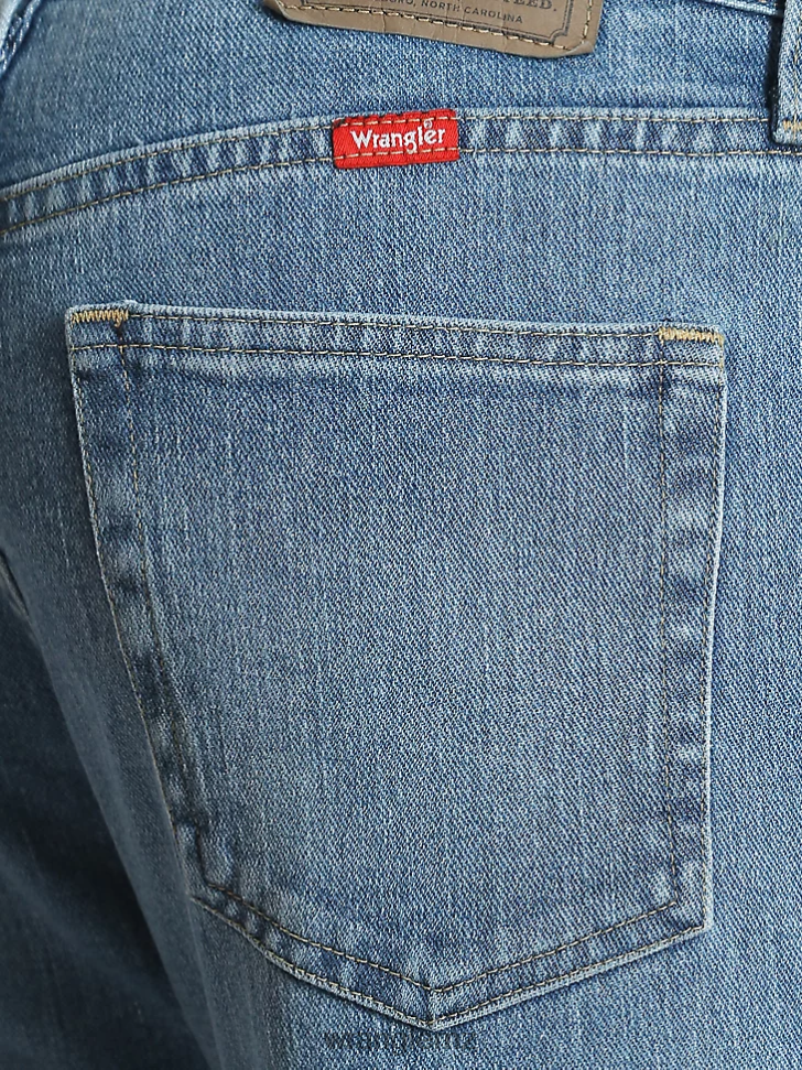 Wrangler Five Star Premium Denim Flex For Comfort Regular Fit Jean Stonewash Light (96FXWSL) Men Clothing DRL6LH136