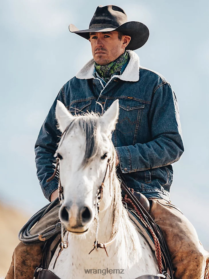 Wrangler Heritage Anti-Fit Jacket Blue (112335451) Men Clothing DRL6LH616