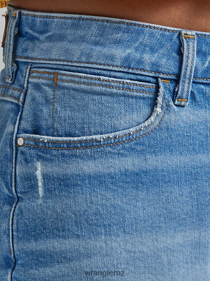 Wrangler High Rise Vintage Cut-Off Short Light Wash (112327626) Women Clothing DRL6LH841