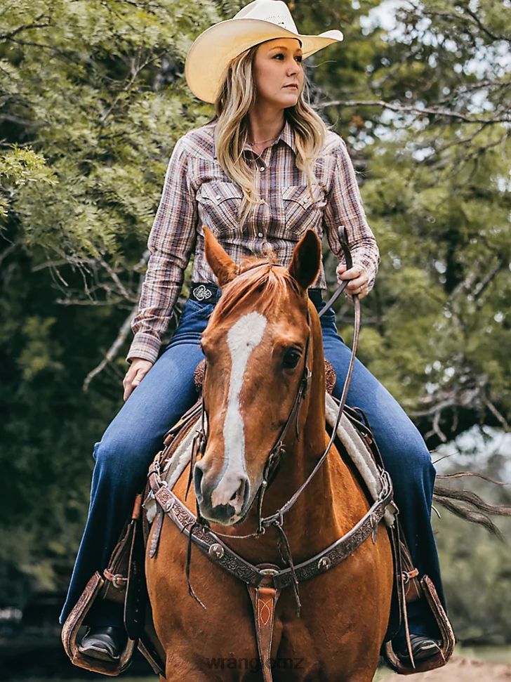 Wrangler Long Sleeve One Point Front and Back Yokes Solid Top Black (LW1002X) Women Clothing DRL6LH888