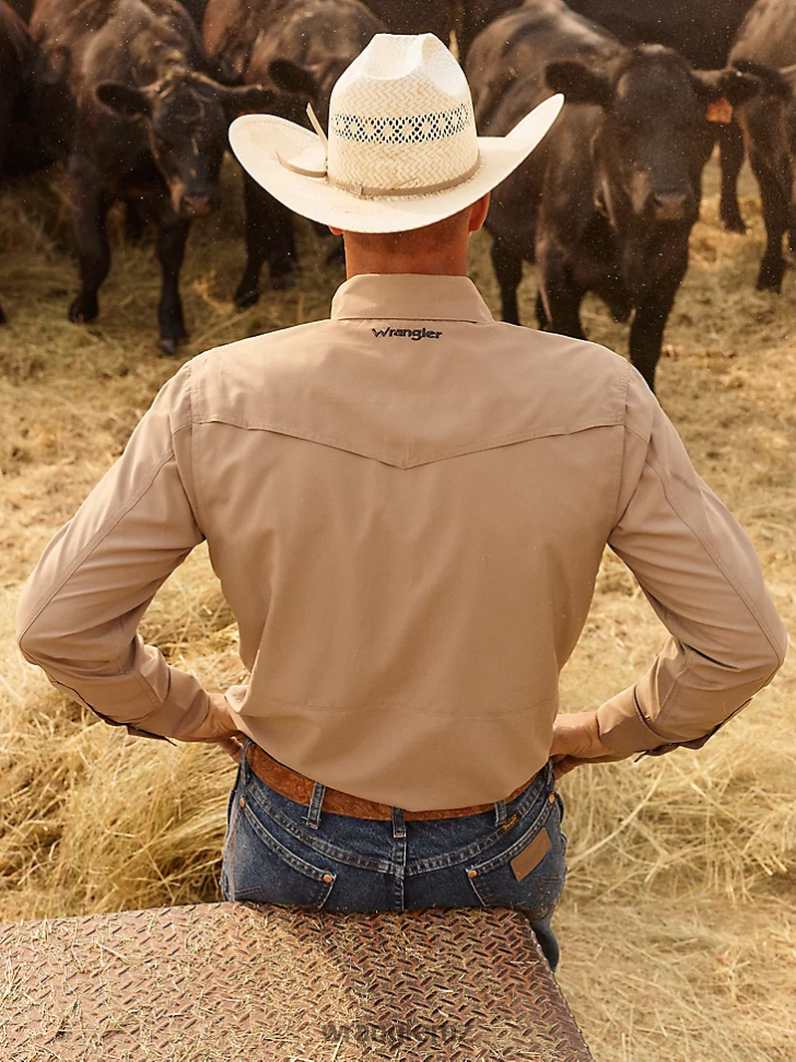 Wrangler Performance Snap Long Sleeve Solid Shirt Overcast (112323768) Men Clothing DRL6LH432