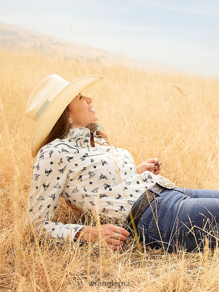 Wrangler Retro Americana Bandana Western Snap Shirt Red (112327234) Women Clothing DRL6LH882