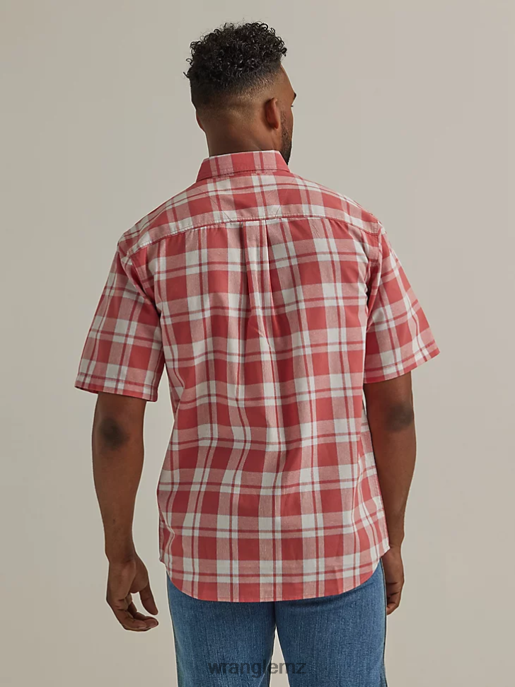 Wrangler Rugged Wear Short Sleeve Easy Care Plaid Button-Down Shirt Cedar Red (112325899) Men Clothing DRL6LH346