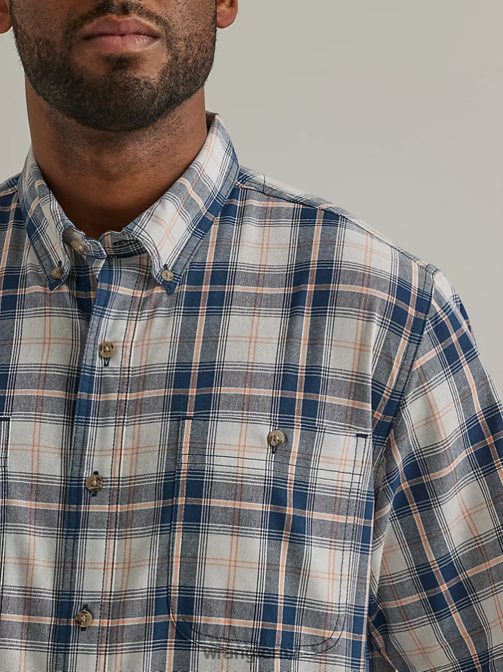 Wrangler Rugged Wear Short Sleeve Easy Care Plaid Button-Down Shirt Dark Navy (112325891) Men Clothing DRL6LH343