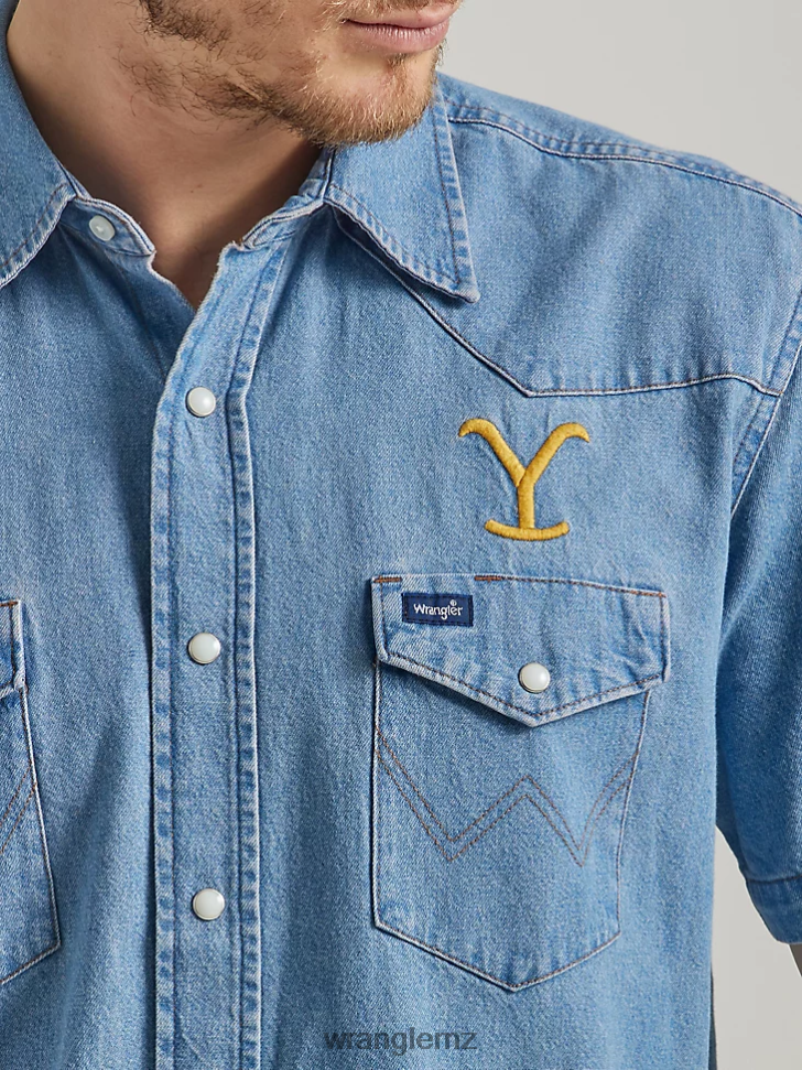 Wrangler x Yellowstone Short Sleeve Chambray Work Shirt Stonewash Indigo (112337485) Men Clothing DRL6LH505