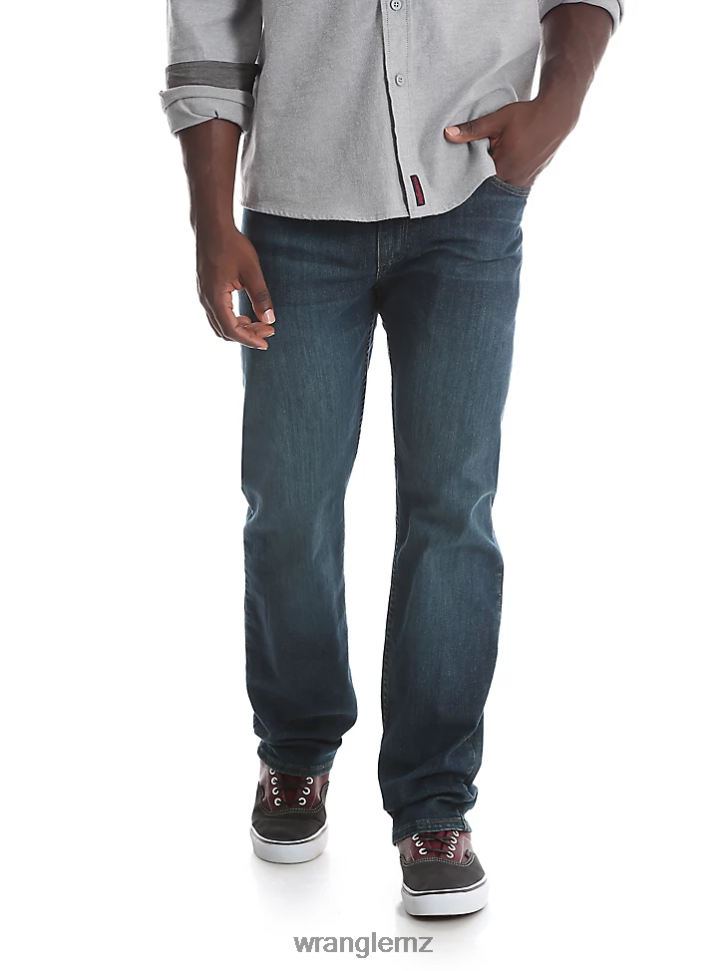 Wrangler Five Star Premium Denim Flex For Comfort Regular Fit Jean Carbon (96FXVCN) Men Clothing DRL6LH141