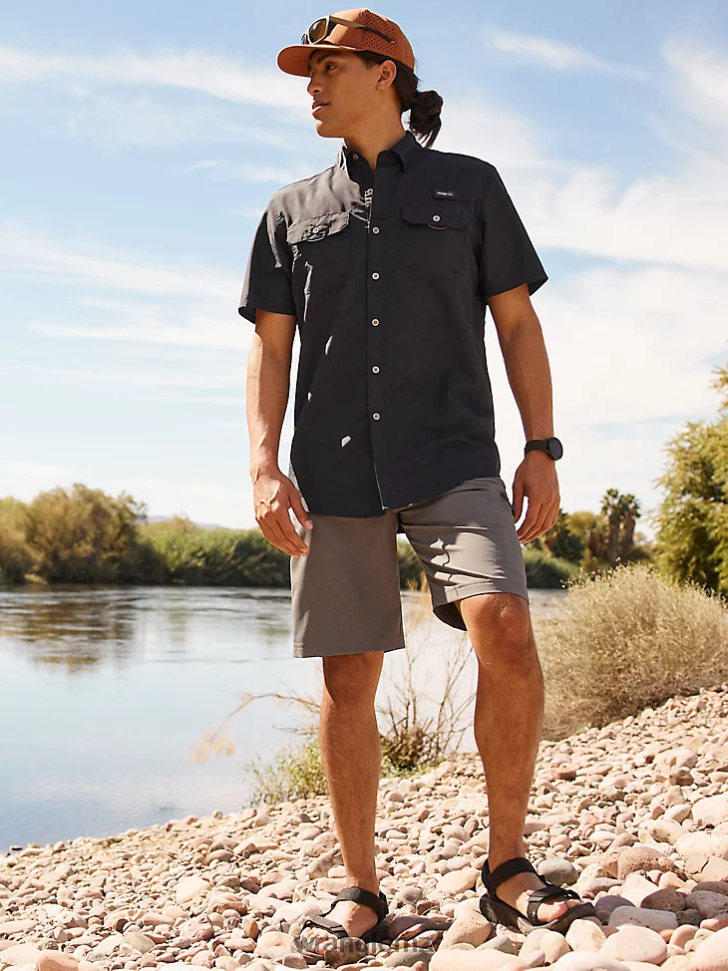 Wrangler Performance Elastic Waist Short Iron Gate (112336063) Men Clothing DRL6LH594