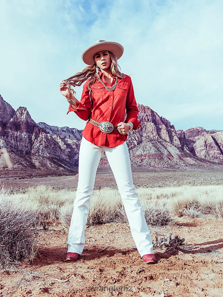 Wrangler Ultimate Riding Jean Q-Baby White (WRQ20WS) Women Clothing DRL6LH762